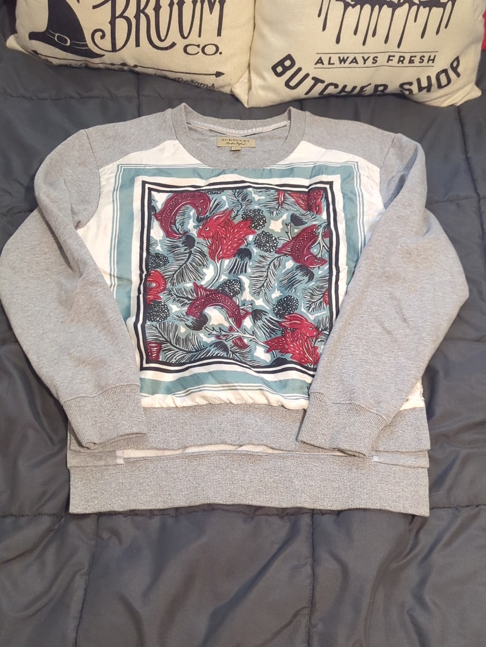 Authentic Burberry Floral Sweatshirt Size Small - Made In Italy CUTE!‎